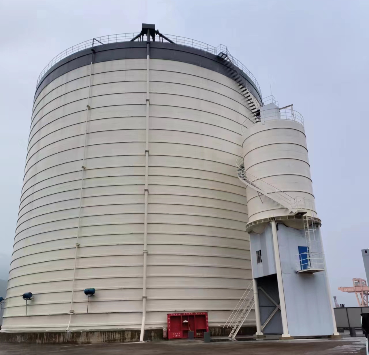 玛曲10万吨水泥钢板库